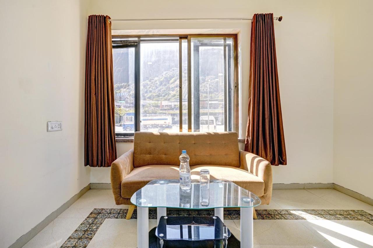 Townhouse Oak Hotel Rama Насик Экстерьер фото