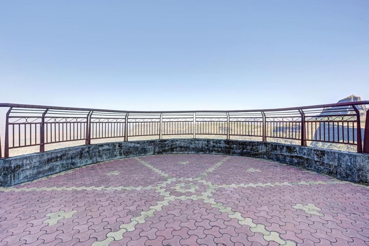 Townhouse Oak Hotel Rama Насик Экстерьер фото