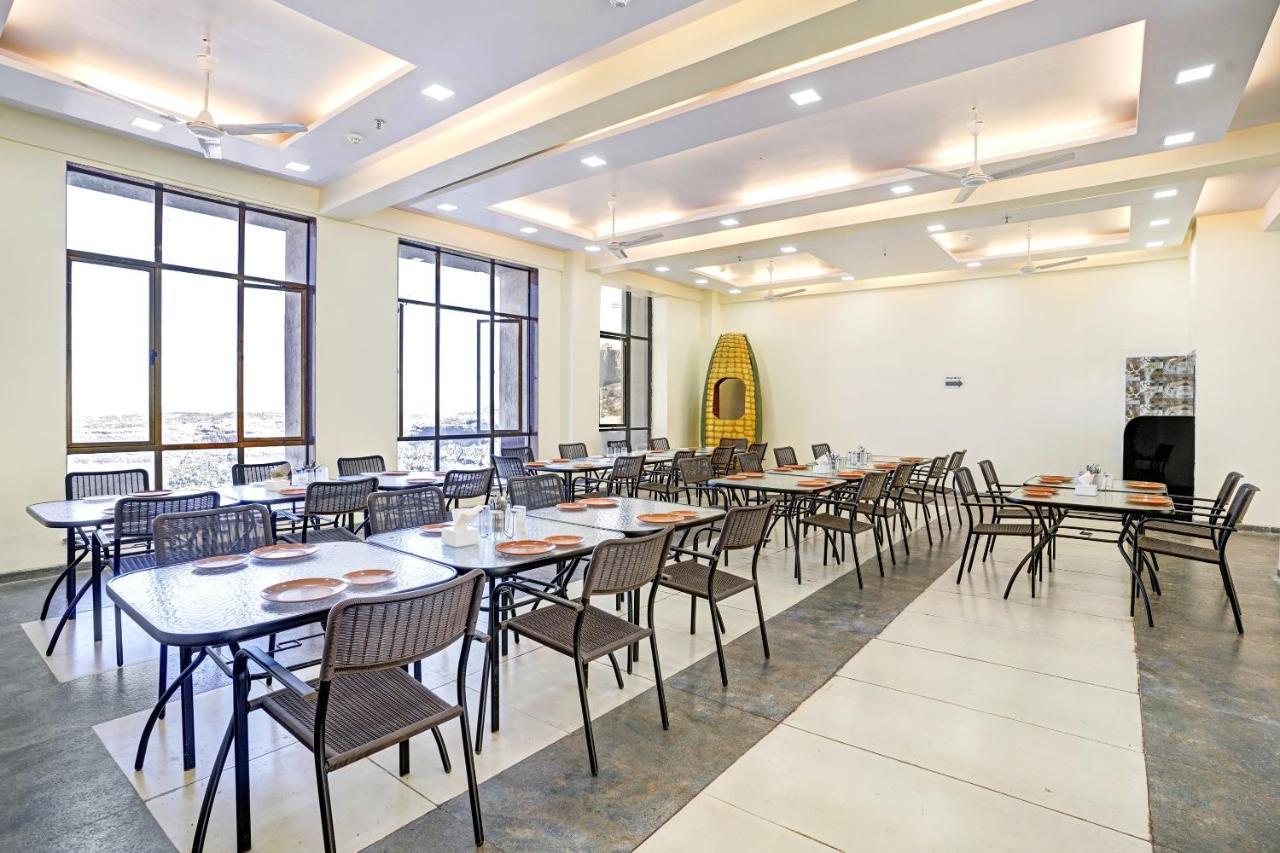 Townhouse Oak Hotel Rama Насик Экстерьер фото