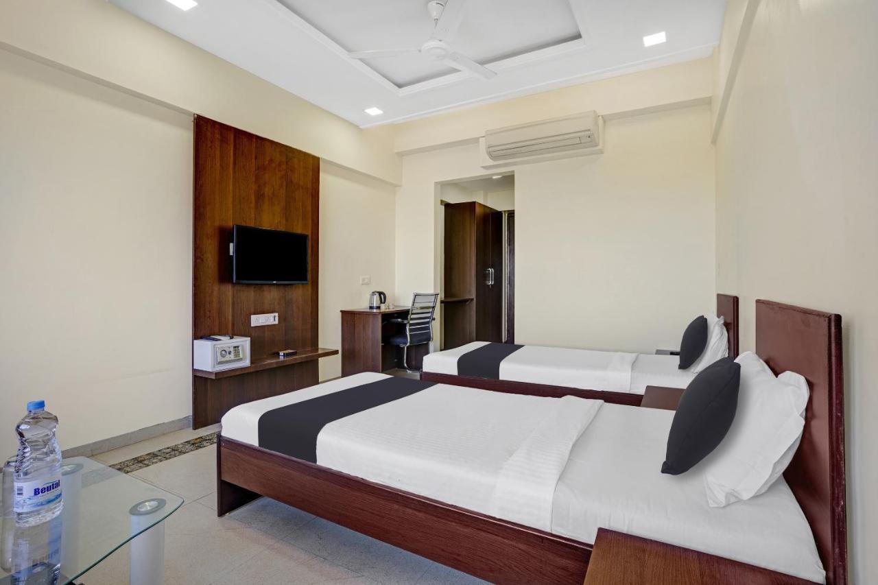 Townhouse Oak Hotel Rama Насик Экстерьер фото