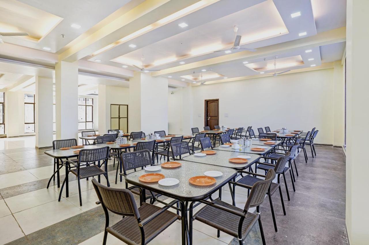 Townhouse Oak Hotel Rama Насик Экстерьер фото